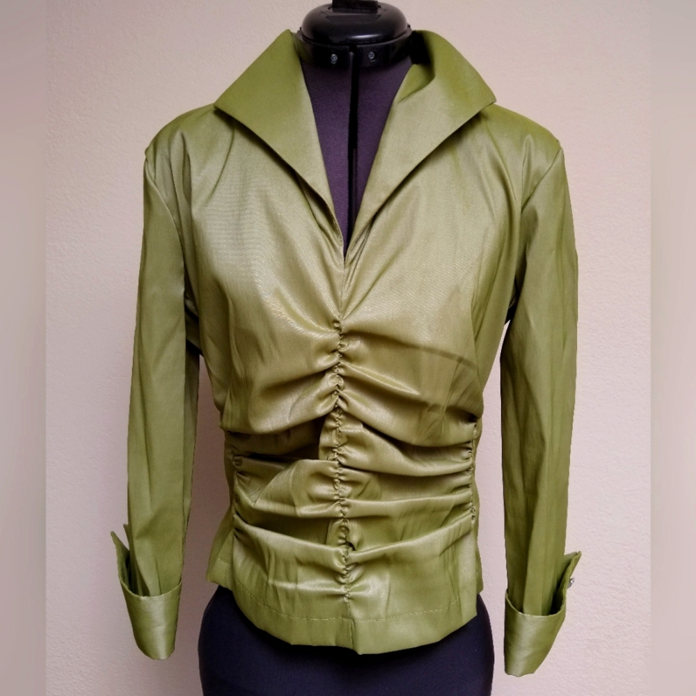Dress shirt with French cuffs